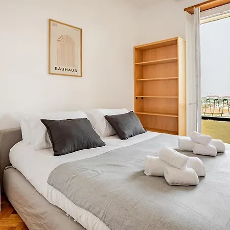 Penthouse 186 3 Bedrooms And Private Terrace *